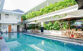 Urbanview Hotel Syariah Casa Azmya Yogyakarta